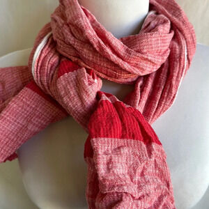 Warehouse Pro Edge Gym red and white scarf